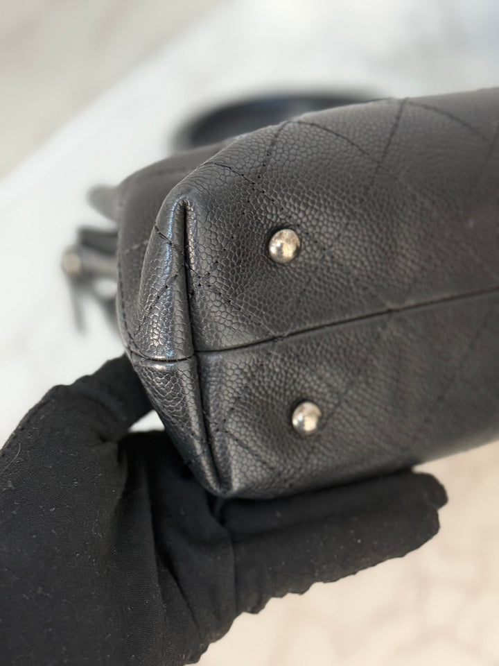 CHANEL series 23 Black Caviar Ruthenium HW Tote Bag with Shoulder Chain strap