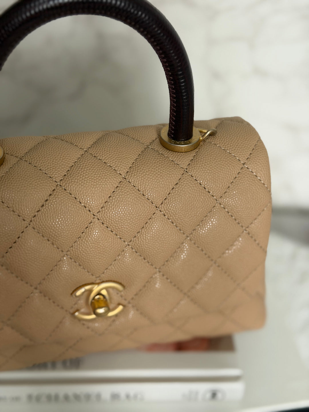 CHANEL series 29 Beige Caviar Aged GHW Deep burgundy Lizard Handle Coco Handle size Small 2019/2020