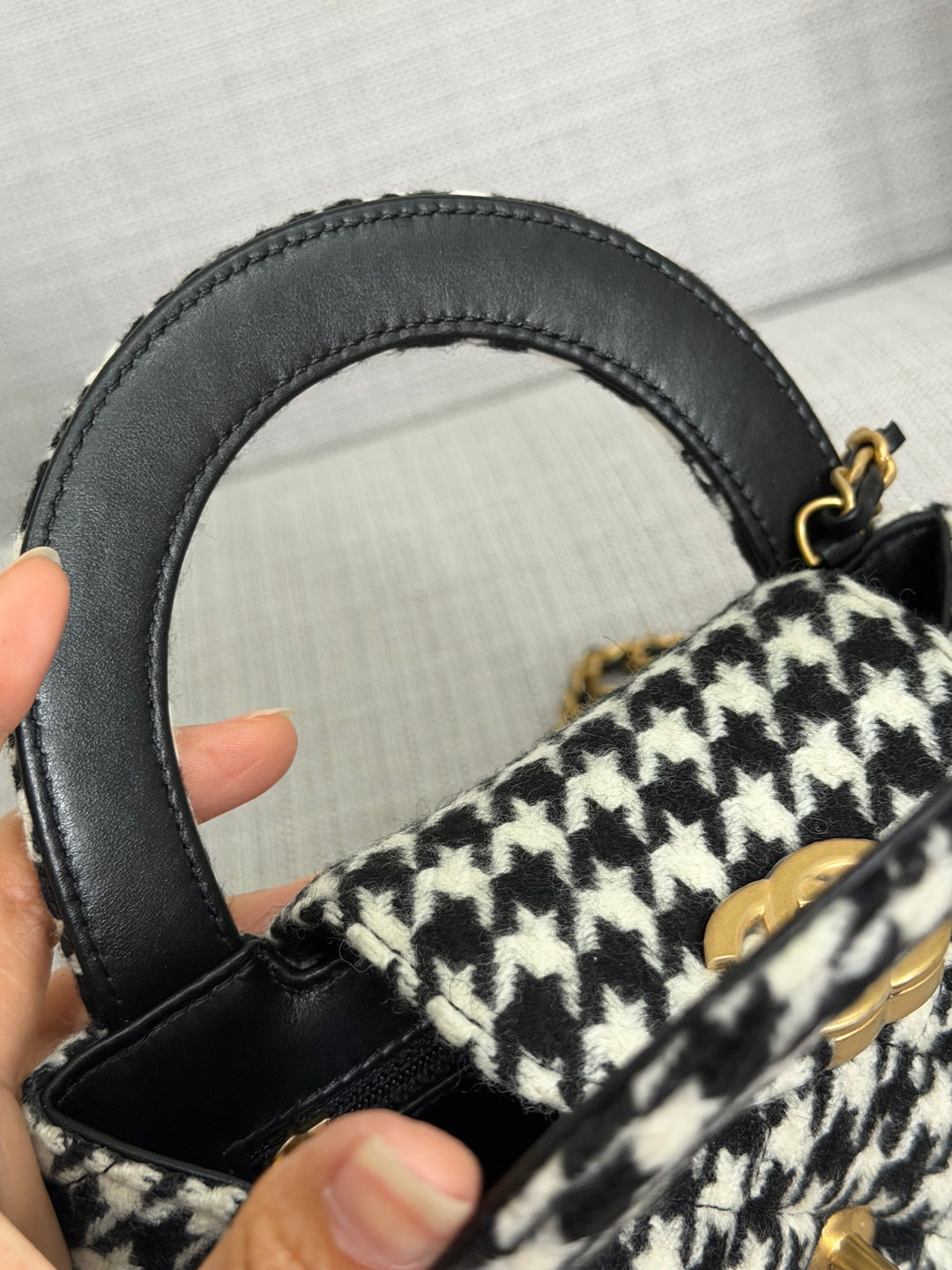 CHANEL 24A 2024 Black and White Houndstooth Tweed Kelly Small Shopping Bag with Chain Aged GHW