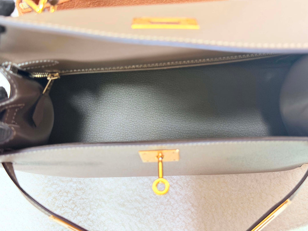 HERMÈS Kelly 28 Etoupe Epsom Sellier GHW Stamp Y 2020
