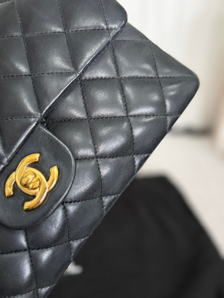 CHANEL series 11 Black Lambskin 24K GHW Vintage Small classic double flap bag 2007/2008