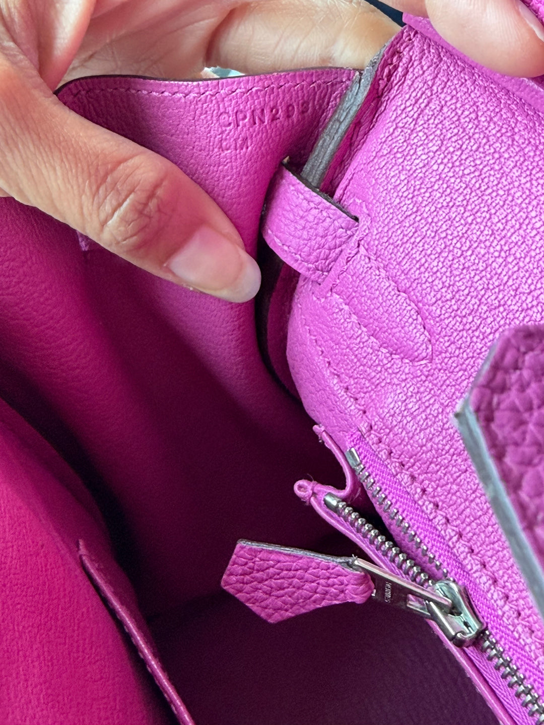 HERMÈS Rose Pourpre Togo Leather PHW Birkin 25 stamp C 2017