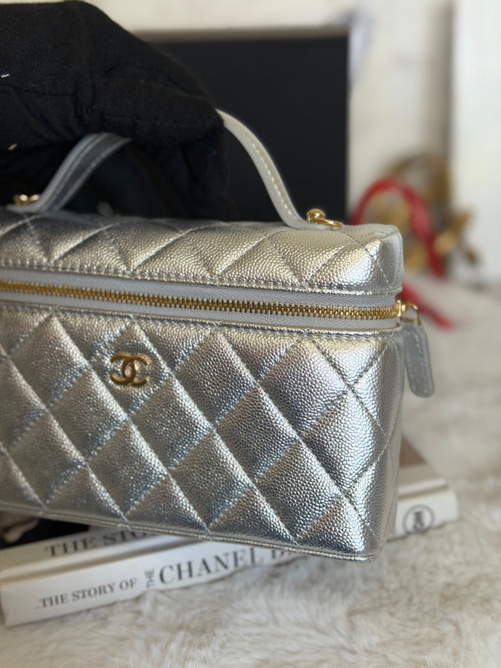 CHANEL 26A 2026 Silver Caviar LGHW Long Vanity LP with detachable Chain 19 cms