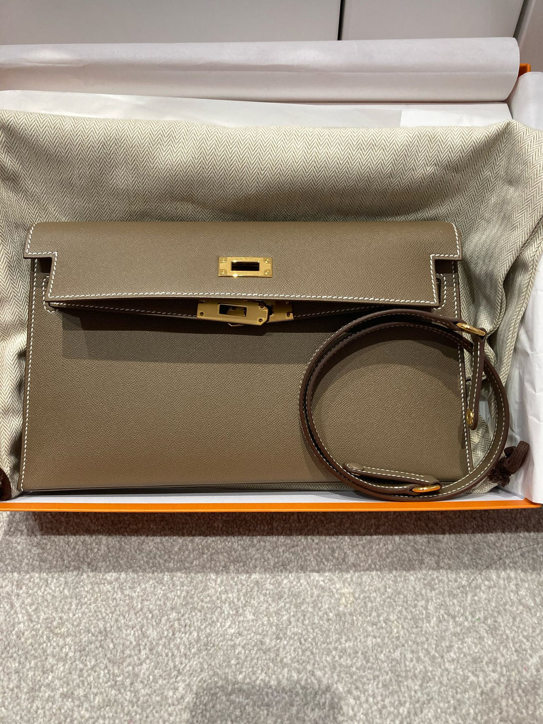 Hermes Kelly Elan EtoupeVeau Madame Leather GHW Stamp Z (2025)