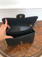 Load image into Gallery viewer, Chanel Series 2 Vintage 24K GHW Vertical Black Caviar Medium Single Flap Shoulder Bag
