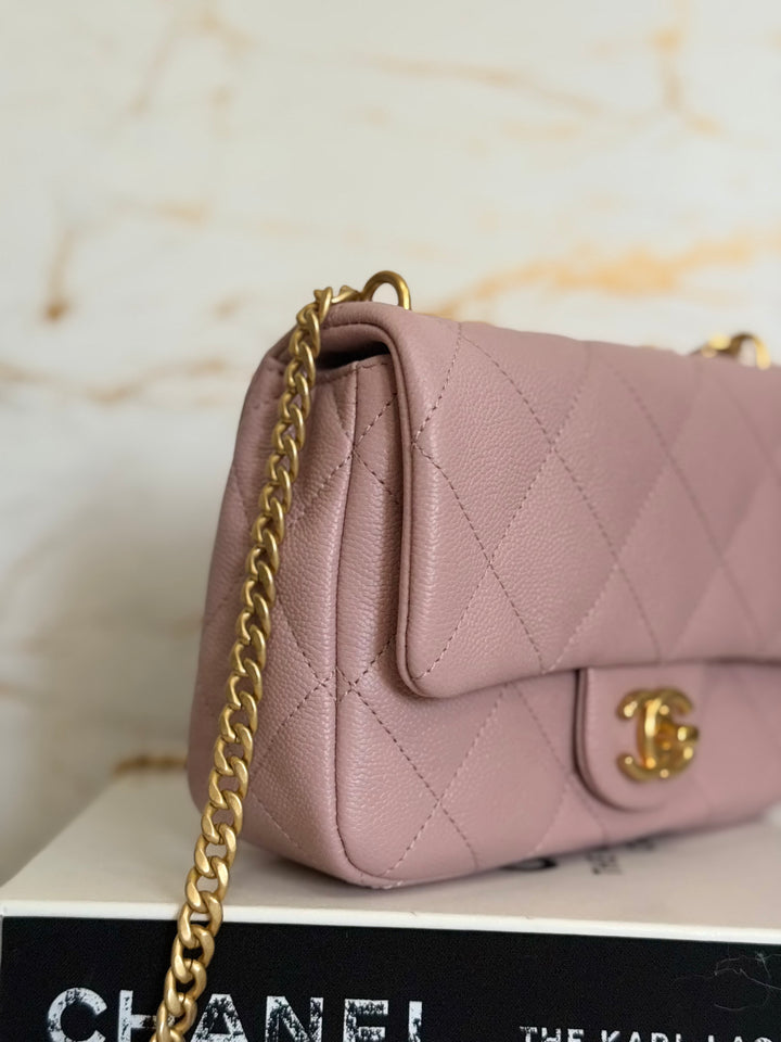 CHANEL 24P Muted Mauve Pink Caviar Heart Adjustable Chain Flap Bag with aged GHW 2024
