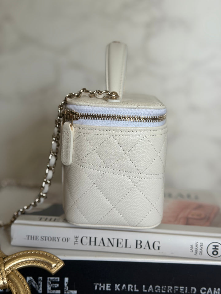 CHANEL 26C White Caviar LGHW Small Vanity with Top Handle 2026