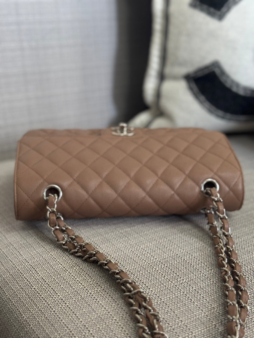 Chanel series 24 17B 2017 Fall/Winter Collection Taupe Caviar SHW Medium ML Timeless Classic Double Flap Bag