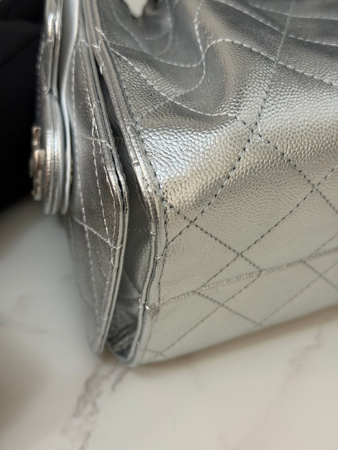 CHANEL 26C Silver Caviar shiny SHW Mini 25 Hobo Bag