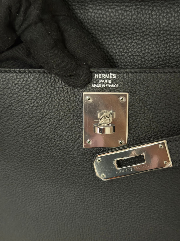 HERMES Noir Black Togo Leather with Palladium Hardware Kelly 28 Retourne Bag Stamp R 2014