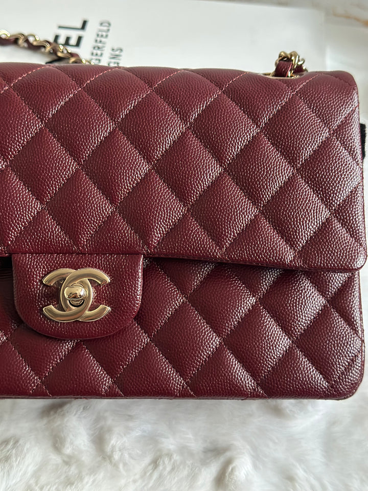 CHANEL 21B Collection Burgundy Caviar LGHW Medium M/L Timeless Classic Double Flap Bag 11.12