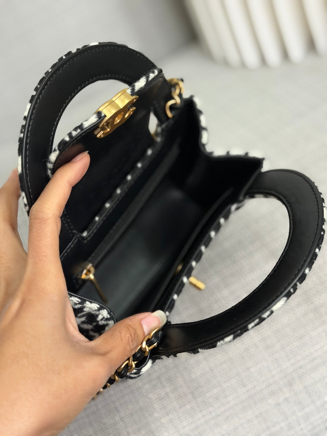 CHANEL 24A 2024 Black and White Houndstooth Tweed Kelly Small Shopping Bag with Chain Aged GHW