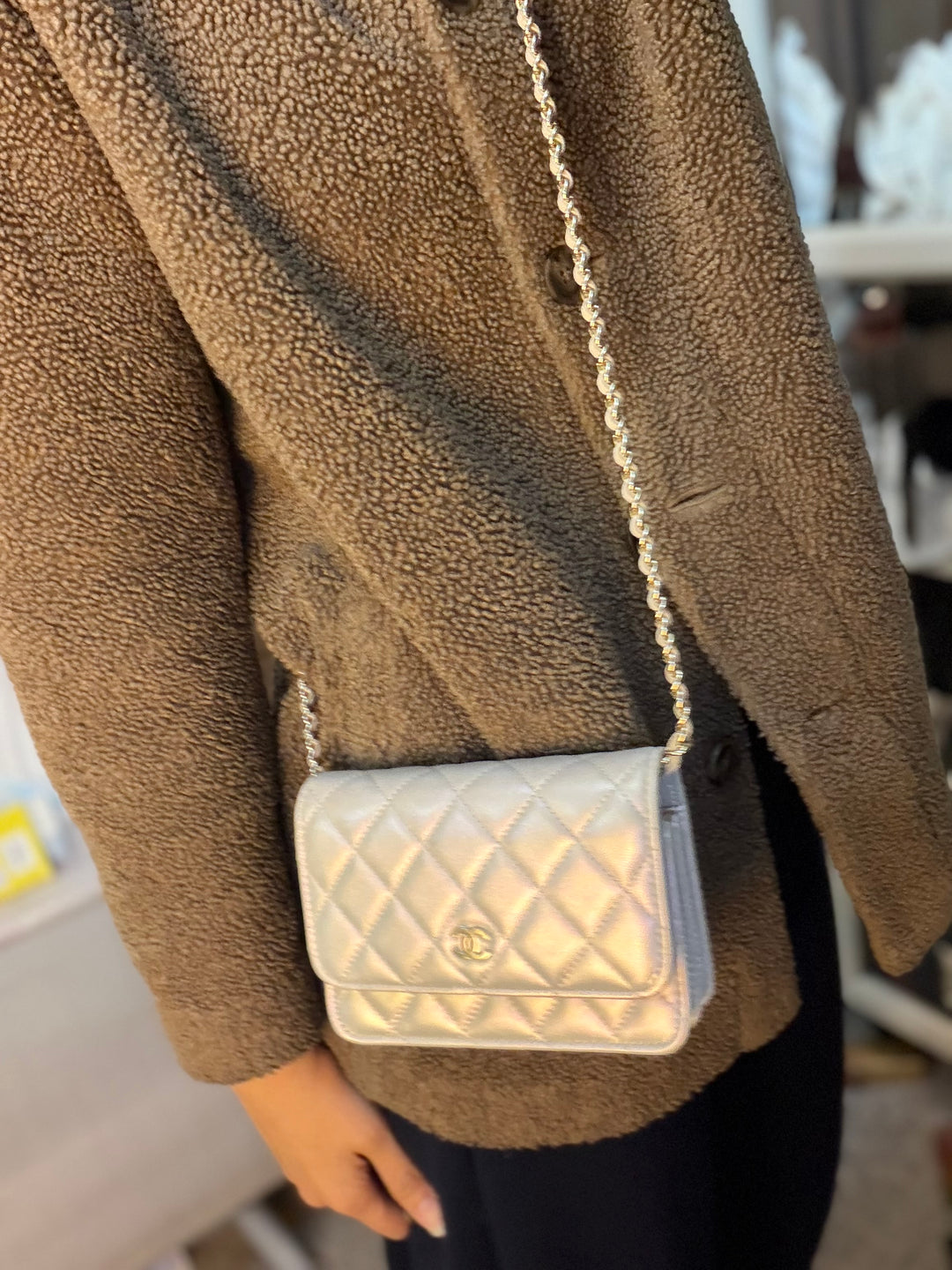 CHANEL series 31 20B Ivory Calf Skin LGHW Mini Wallet on Chain (WOC) 6 inches