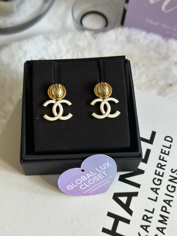 Chanel 22S White Resin Aged GHW earrings
