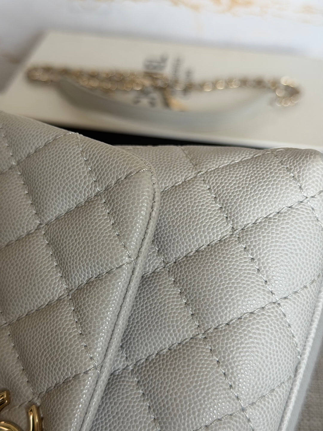 CHANEL series 27 Light Grey Caviar LGHW Coco Handle Size Small with Detachable Shoulder strap 2018
