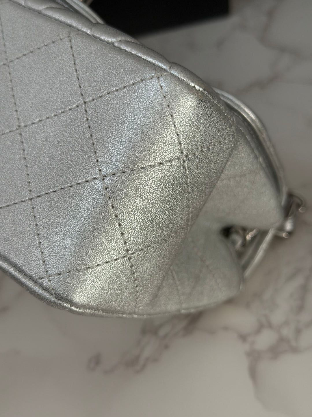 Chanel Series 31 21P Collection Iridescent Silver lambskin SHW Square Mini Flap Bag 2021