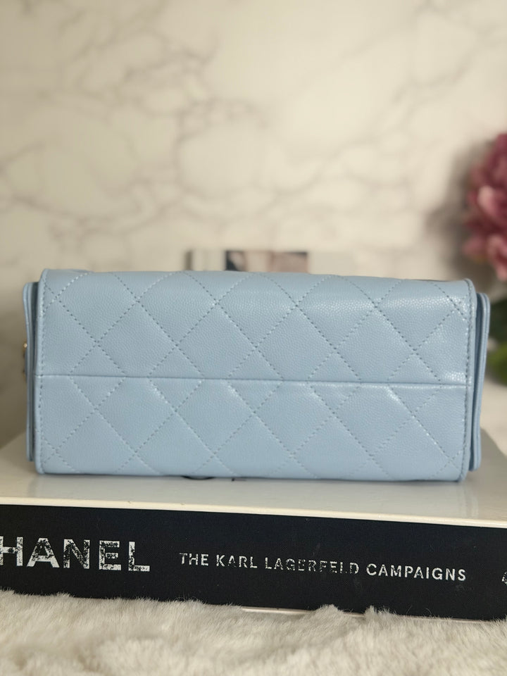 CHANEL 26B Light Sky Blue Caviar shiny GHW 25 Mini Hobo Bag 2026