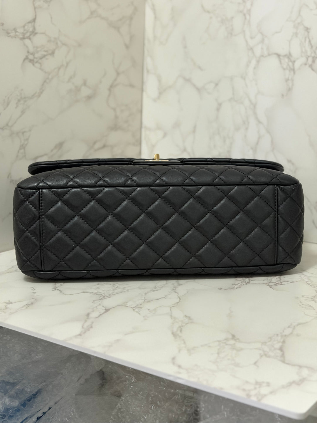 Chanel series 28 19B collection 2019 Black Calf Skin LGHW Small XXL Airliner (40 cms) Single Flap Bag