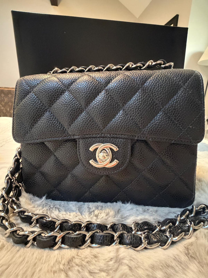 CHANEL series 9 Black Caviar SHW Vintage Mini Flap Bag