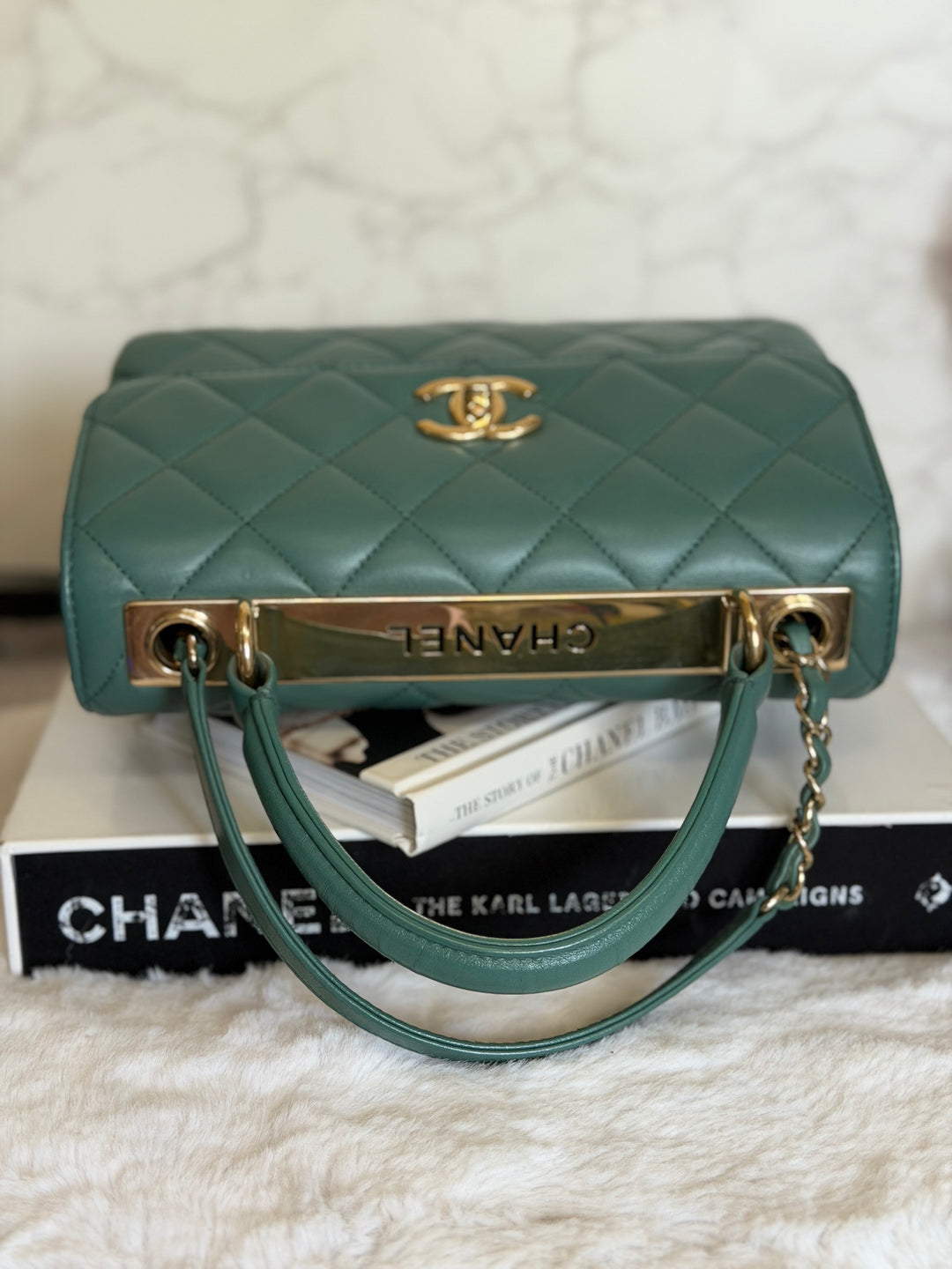 CHANEL series 26 Green Lambskin LGHW Small Trendy CC Top Handle Flap Bag 2018