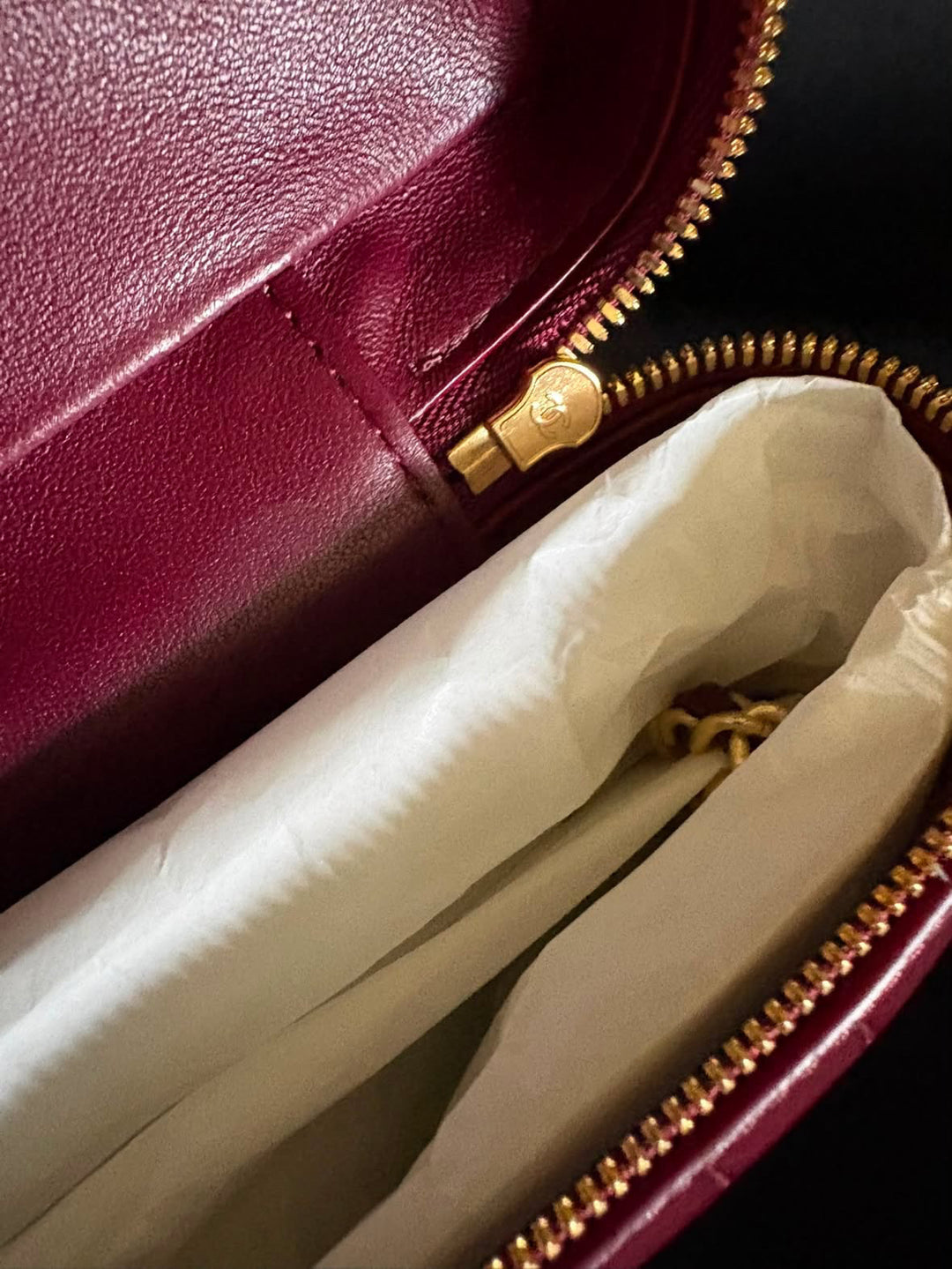 CHANEL 26B Burgundy Calf Skin Croc Embossed LGHW LP Long Vanity with detachable chain size SMALL 19 cms 2026