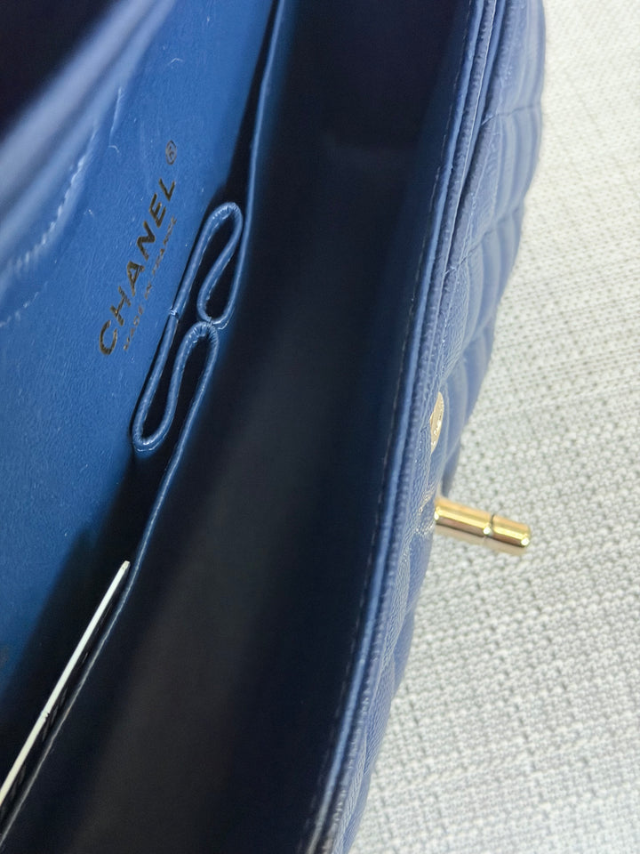 CHANEL series 29 20C Navy Caviar Medium ML Timeless Classic Double Flap Bag 2019/2020