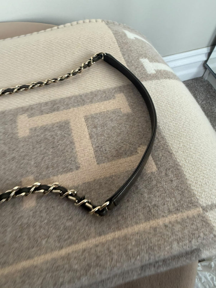 CHANEL series 23 2016 Khaki Green Lambskin LGHW Trendy CC Flap bag size Small with detachable chain
