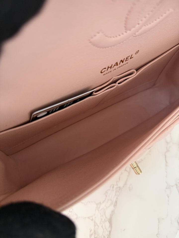 CHANEL 21C 2021 Rose Clair Caviar LGHW Medium ML 11.12 Timeless Classic Double Flap Bag