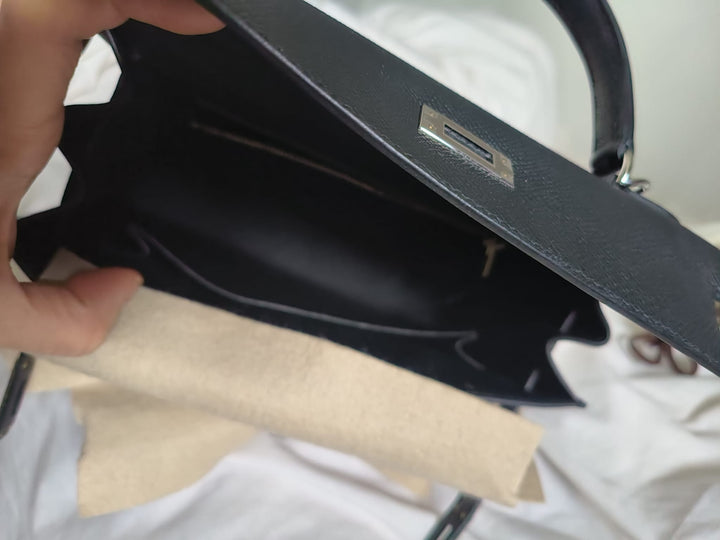 HERMÈS Kelly 25 Noir Black Epsom Leather Sellier PHW Stamp W 2025 NEW