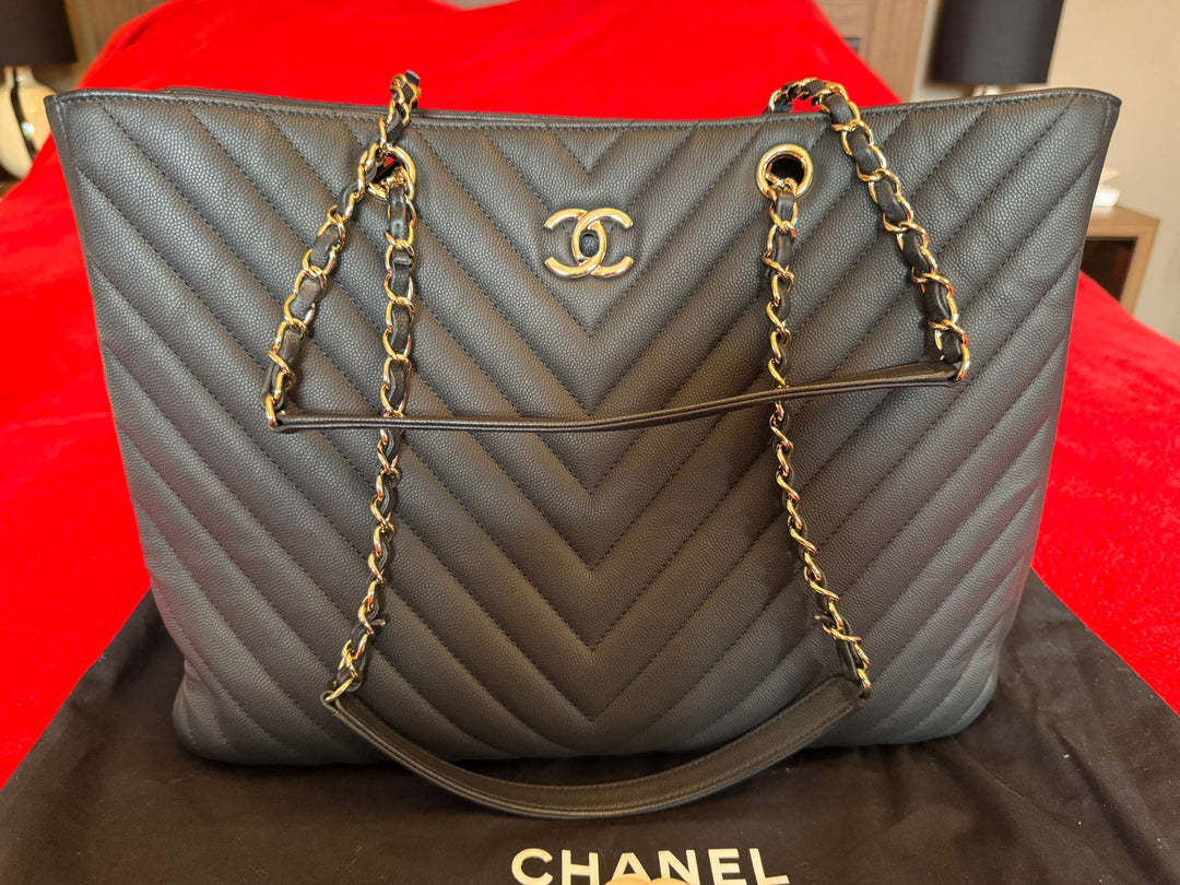 CHANEL series 27 2019 Black Caviar LGHW Chevron Timeless Tote Bag