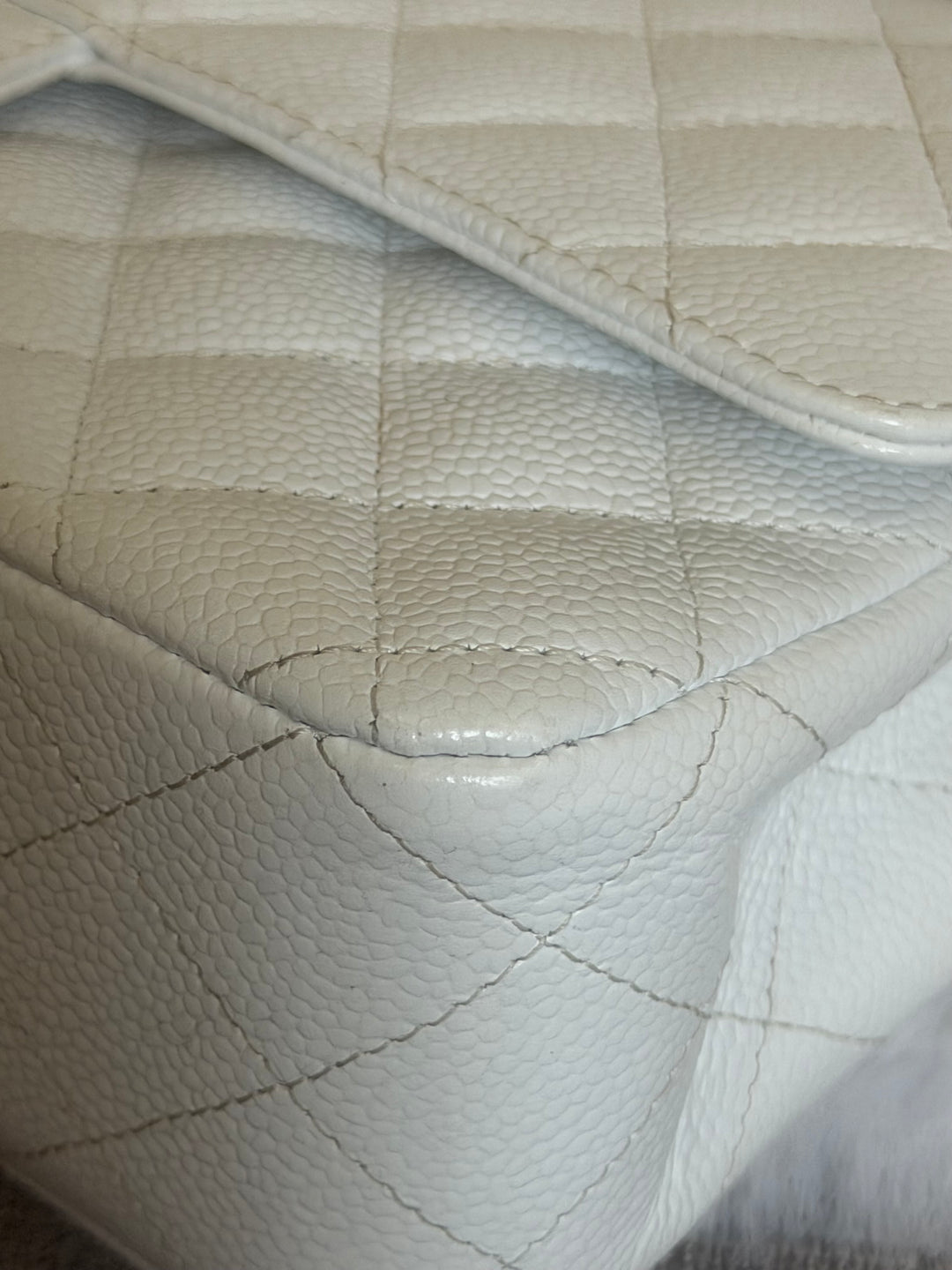 CHANEL series 12 Vintage White Caviar SHW Medium ML Timeless Classic Double Flap Bag 2009