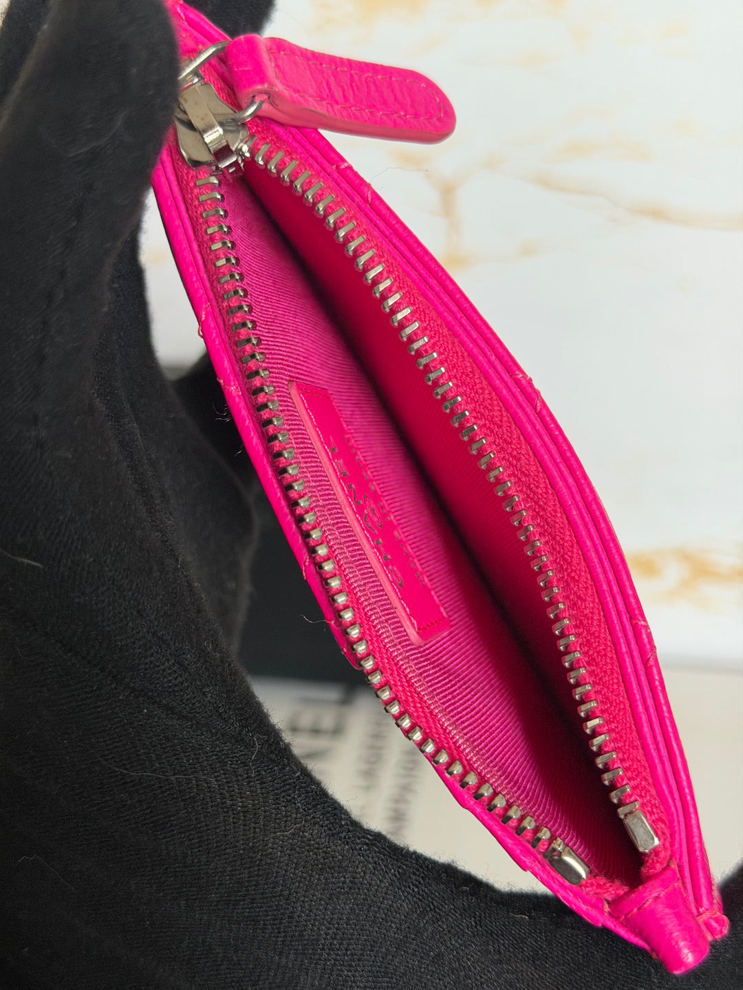 CHANEL Neon Pink SHW Reissue Card Holder 2018
