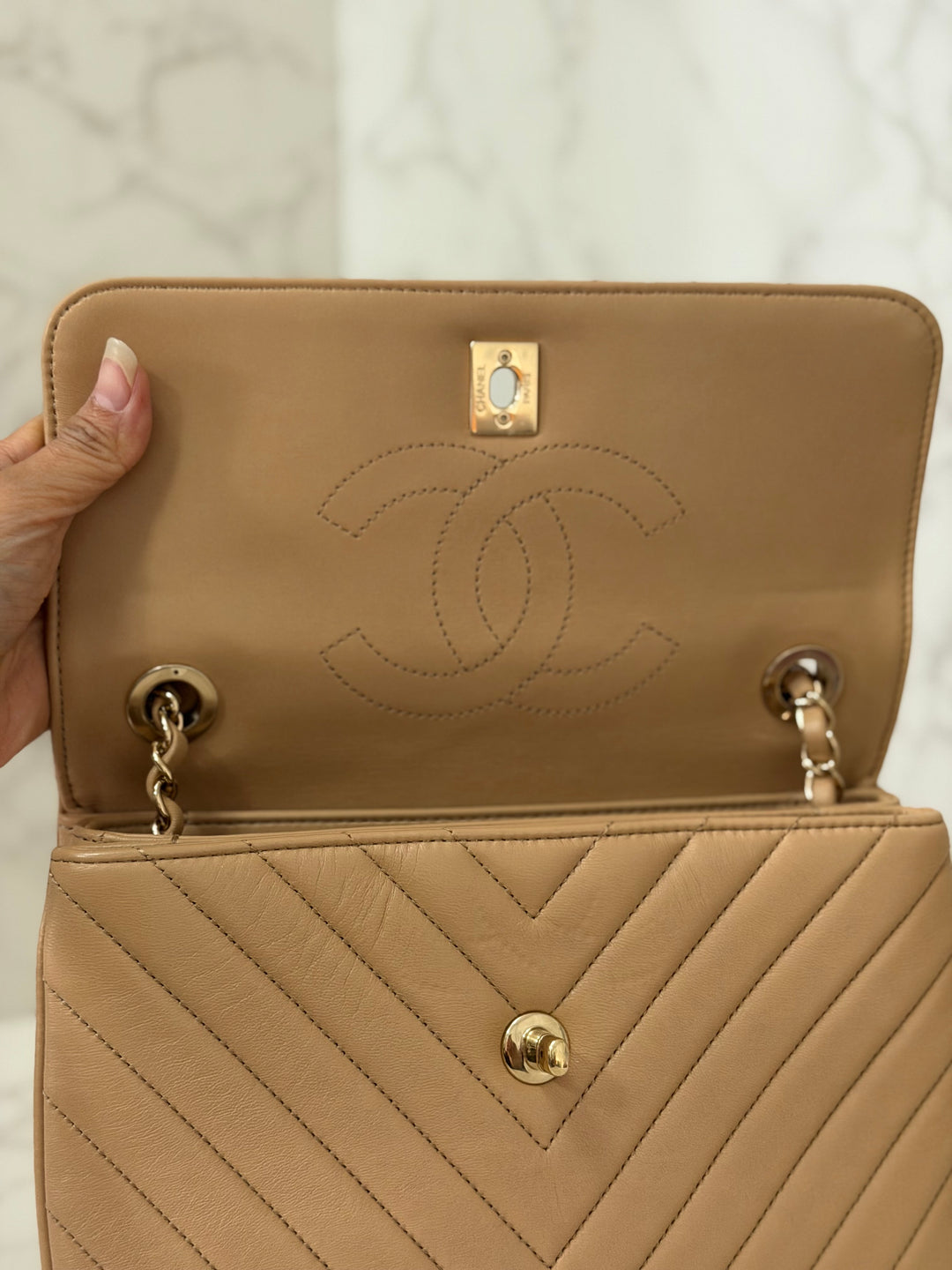 CHANEL series 27 2018 Dark Beige Lambskin LGHW Trendy CC Flap Bag size Small with Top Handle and detachable strap