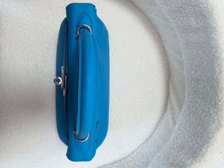HERMÈS Bleu Zanzibar Togo Leather PHW Kelly 25 Stamp A 2018
