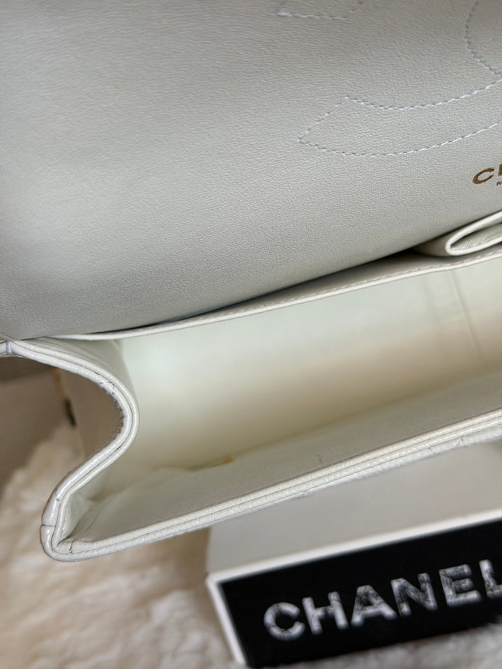 CHANEL White Caviar GHW Jumbo Double Flap Classic Bag 2010