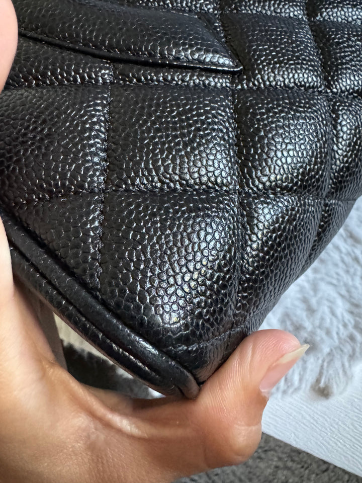Chanel series 7 Vintage 2002-2003 Black Caviar GHW Medallion Tote Bag