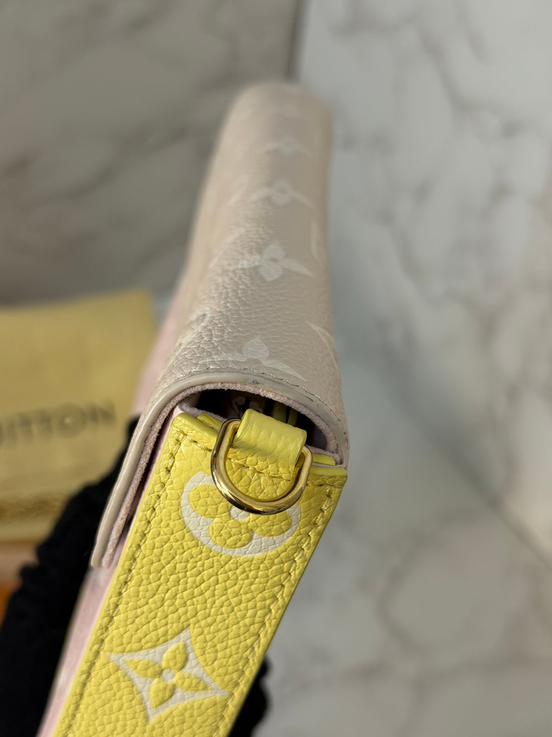 LOUIS VUITTON LV Pochette Felicie 2022 Pink/Beige/Yellow Emprinte Leather