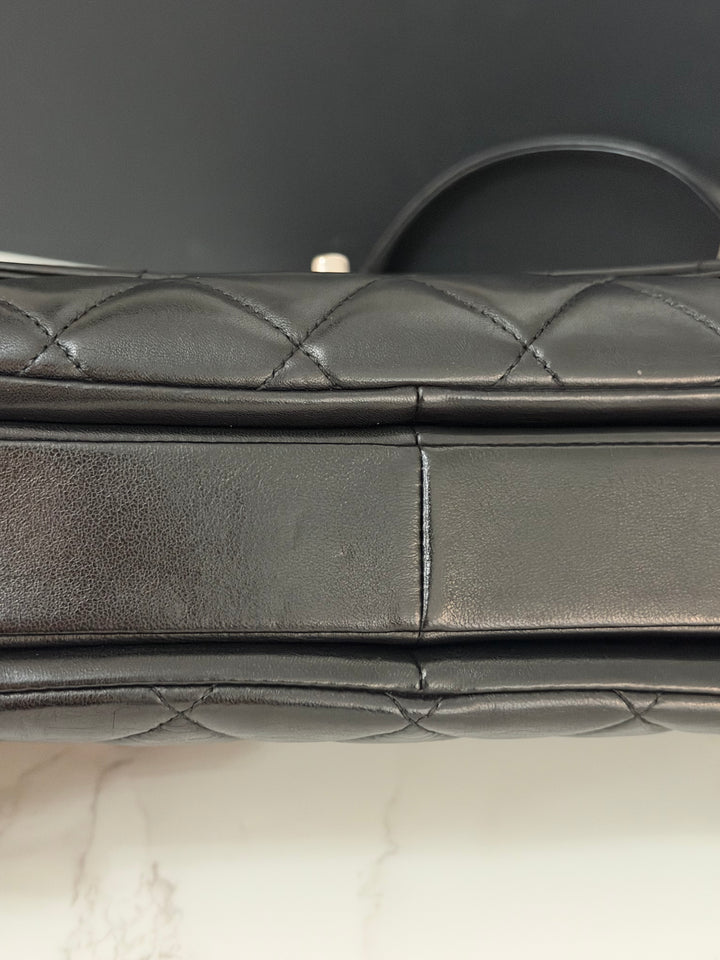 CHANEL series 24 Black Lambskin Silver HW Trendy CC Top Handle Flap Bag with Top Handle and detachable chain