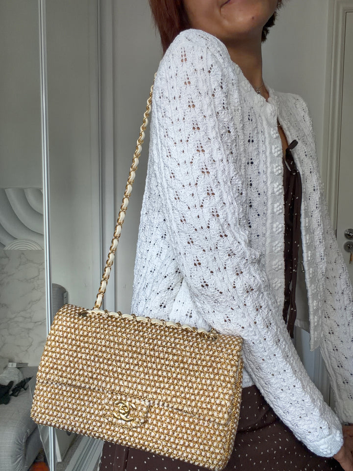 CHANEL series 17 Beige/Ivory Gold Tweed Medium ML Timeless Classic Double Flap Bag 2012 with LGHW