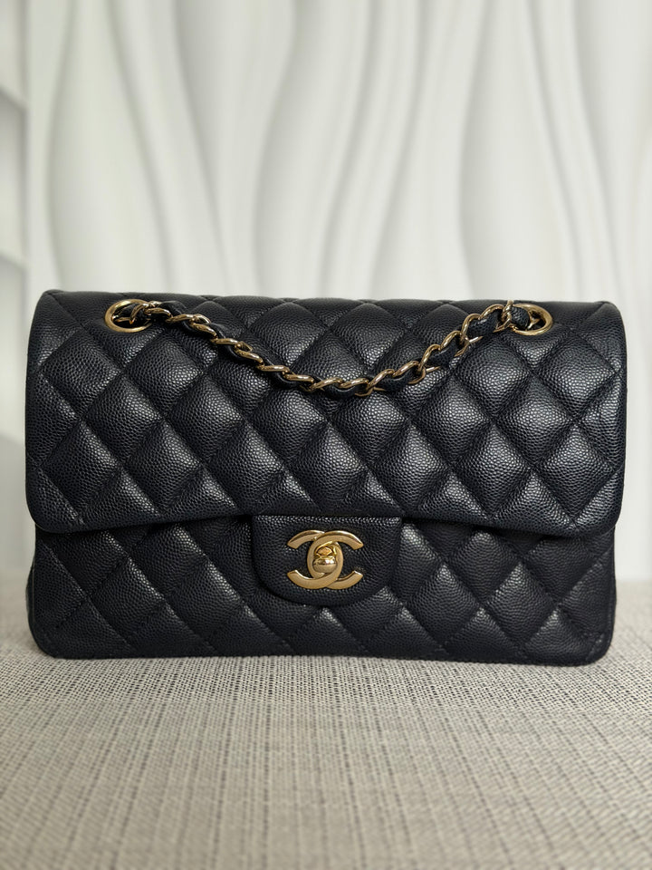 CHANEL series 30 Dark Navy Caviar LGHW Small Timeless Classic Double Flap Bag 2020