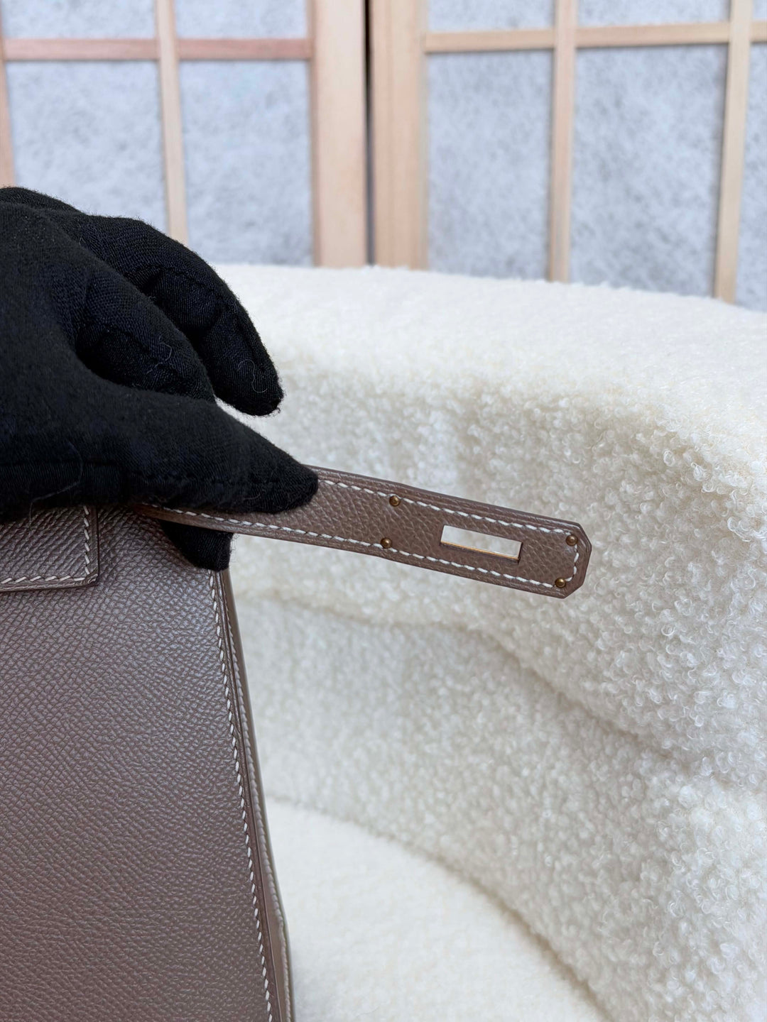 HERMÈS Kelly 28 Etoupe Epsom Sellier GHW Stamp Y 2020