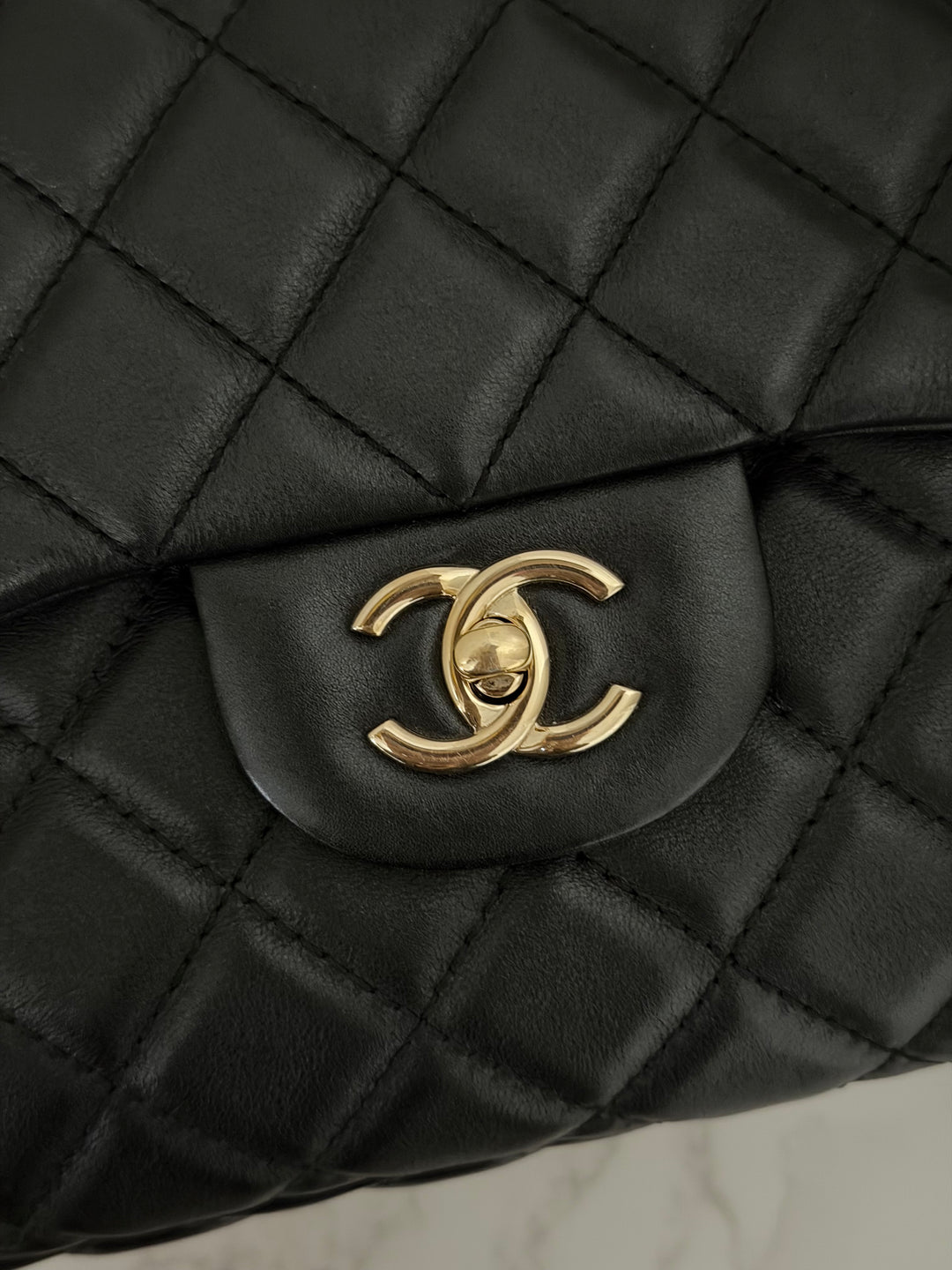 Chanel series 28 19B collection 2019 Black Calf Skin LGHW Small XXL Airliner (40 cms) Single Flap Bag