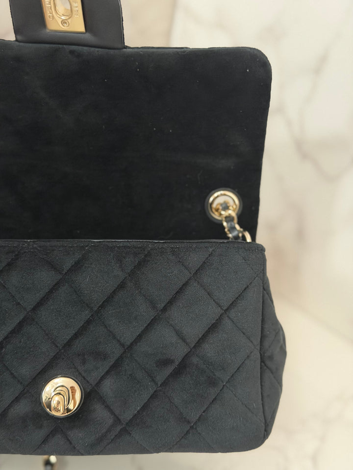CHANEL series 30 20K collection 2020 Black Velvet Crystal Pearl Crush Adjustable Strap LGHW Mini Rectangular Flap Bag
