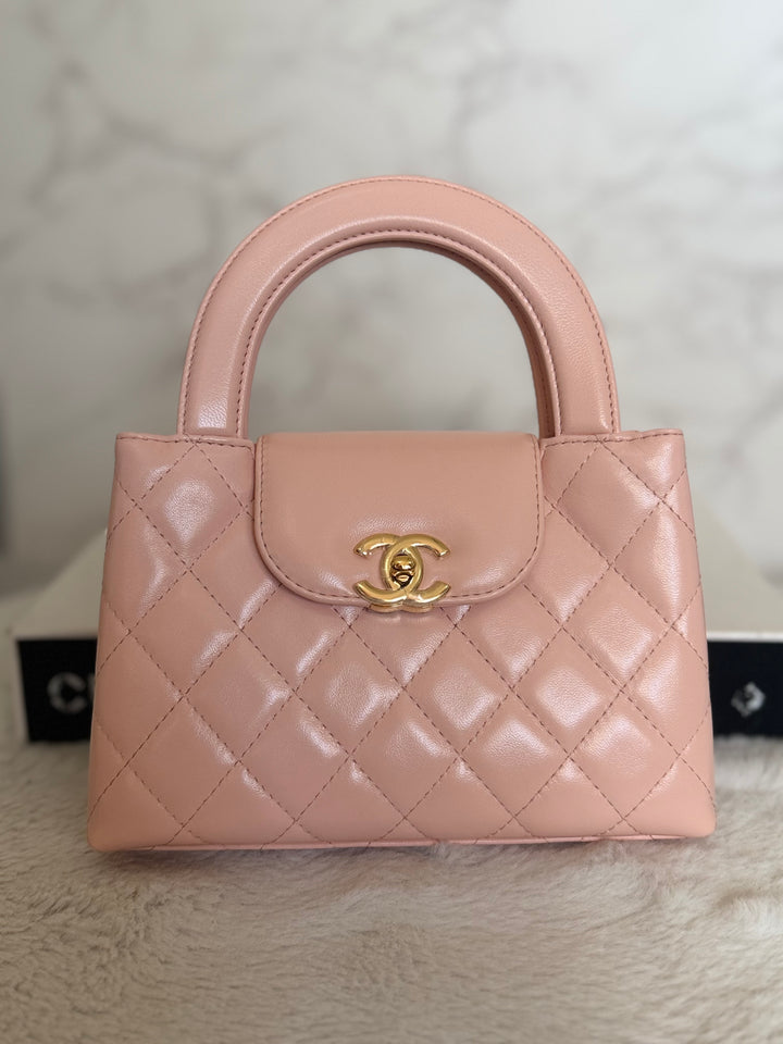 CHANEL 26B Light Pink Calf Skin Kelly Shopping Bag size Small 19 cms 2026