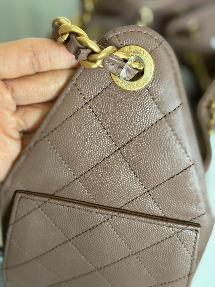 CHANEL 26P collection Brown Caviar 25 Hobo Bag Aged GHW Size SMALL