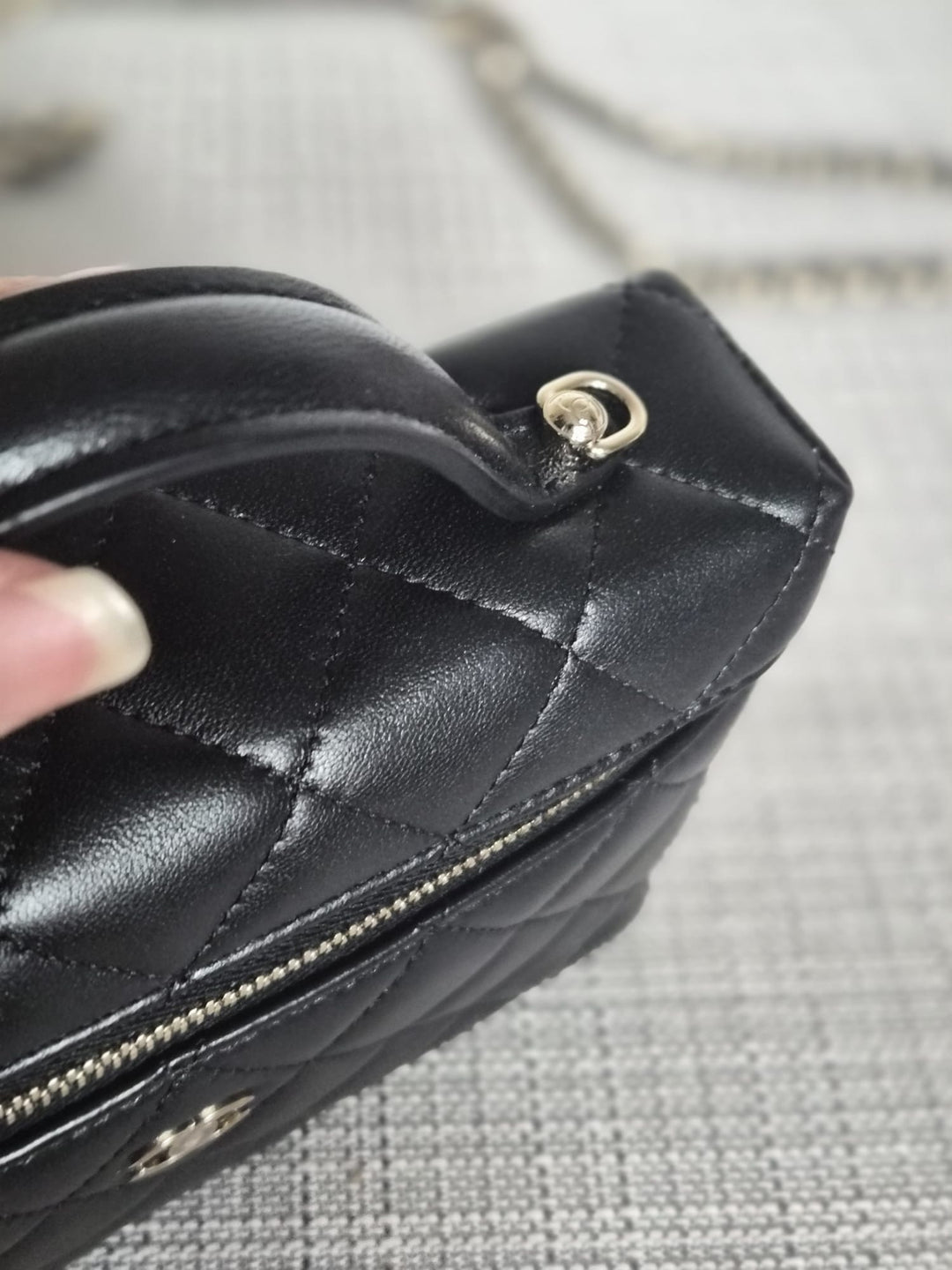 CHANEL Black Lambskin LGHW Long Vanity Top Handle with Detachable Chain 2025