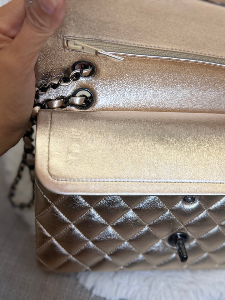 CHANEL series 31 Gold Metallic Lambskin So Black Hardware Medium ML timeless Classic Double Flap Bag 2020/2021