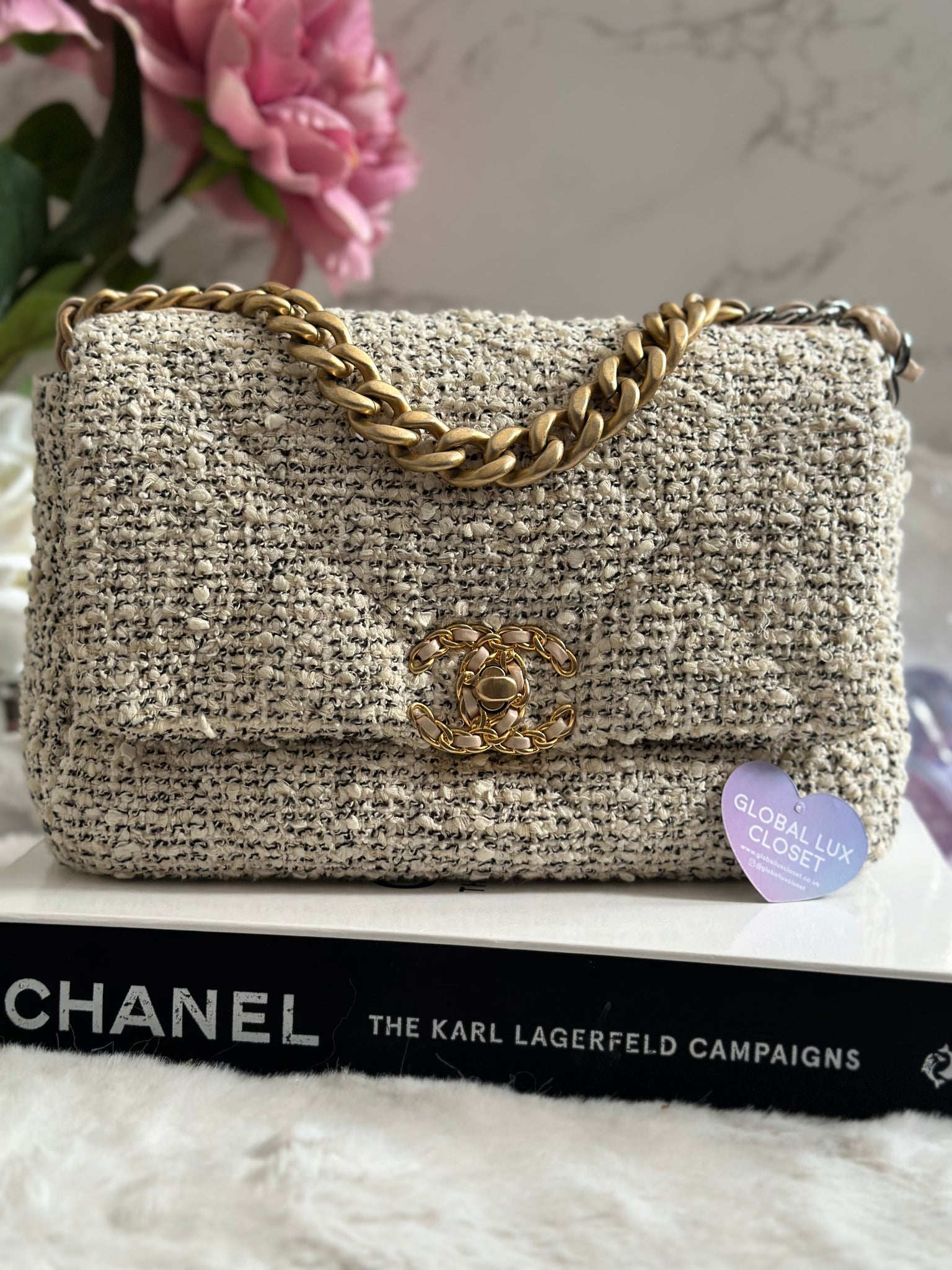 Chanel 19 Small Tweed Oreo Cream Mixed Hardware – Coco Approved Studio