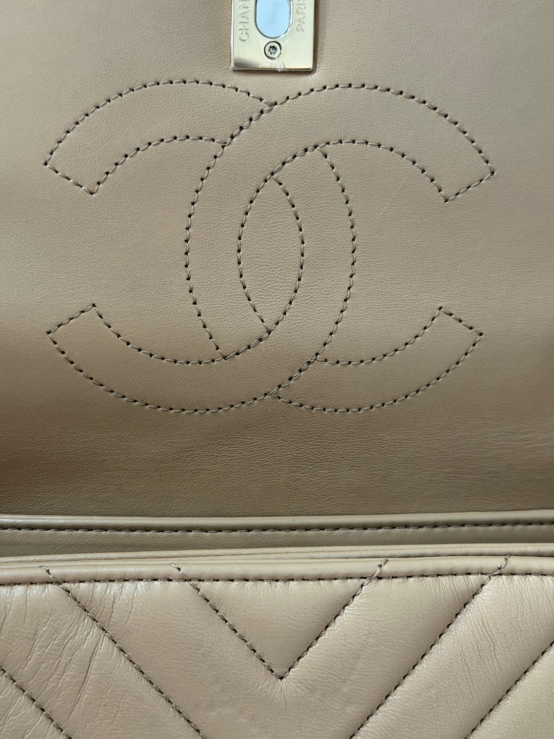 CHANEL series 27 2018 Dark Beige Lambskin LGHW Trendy CC Flap Bag size Small with Top Handle and detachable strap
