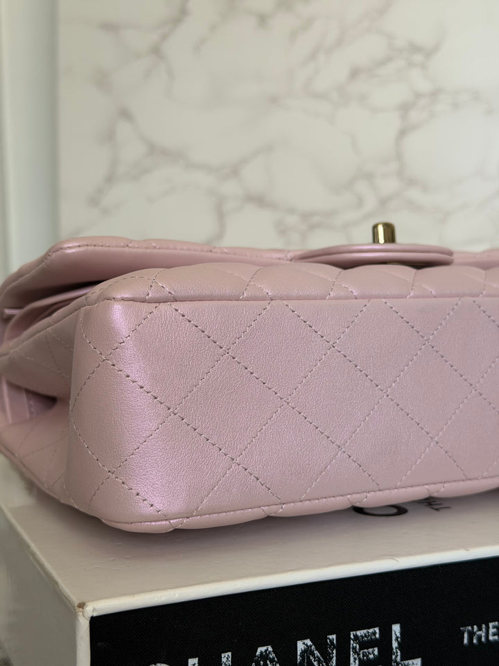 CHANEL 21S iridescent Pink Calf Skin LGHW Medium ML Timeless Classic Double Flap Bag series 31 2021